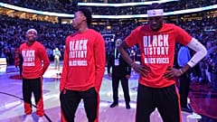 Toronto Raptors játékosok a Los Angeles Clippers elleni mérkőzés előtt 2025.02.02-án.  