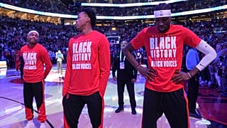 Toronto Raptors játékosok a Los Angeles Clippers elleni mérkőzés előtt 2025.02.02-án.  
