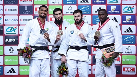 Sieger und Medaillengewinner in der Kategorie -100kg