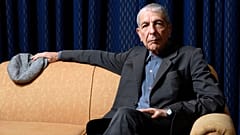 Leilão de Leonard Cohen inclui letras de música, "tampa mágica de escrita" e o cabelo do falecido cantor