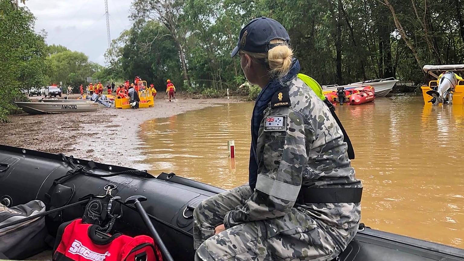 Der Ministerpräsident des Bundesstaates Queensland, David Crisafulli, hat erklärt, dass mit weiteren Regenfällen und Überschwemmungen zu rechnen sei.