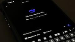 Az új kínai AI applikáció egy okostelefon képernyőjén