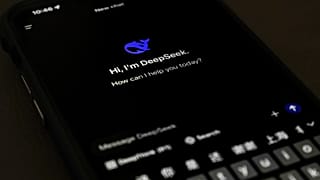 La nueva estrella china de inteligencia artificial en la pantalla de un smartphone