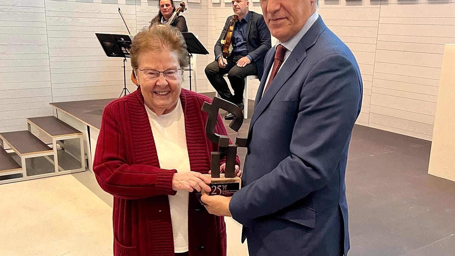 Helga de Alvear recebe o Prémio do Património 2022