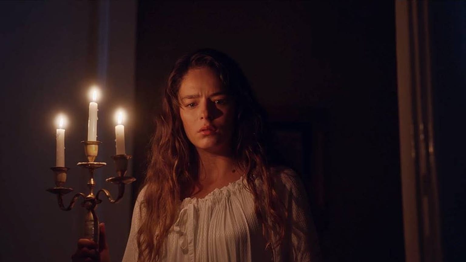 'Cadı' filminde Buse Meral.