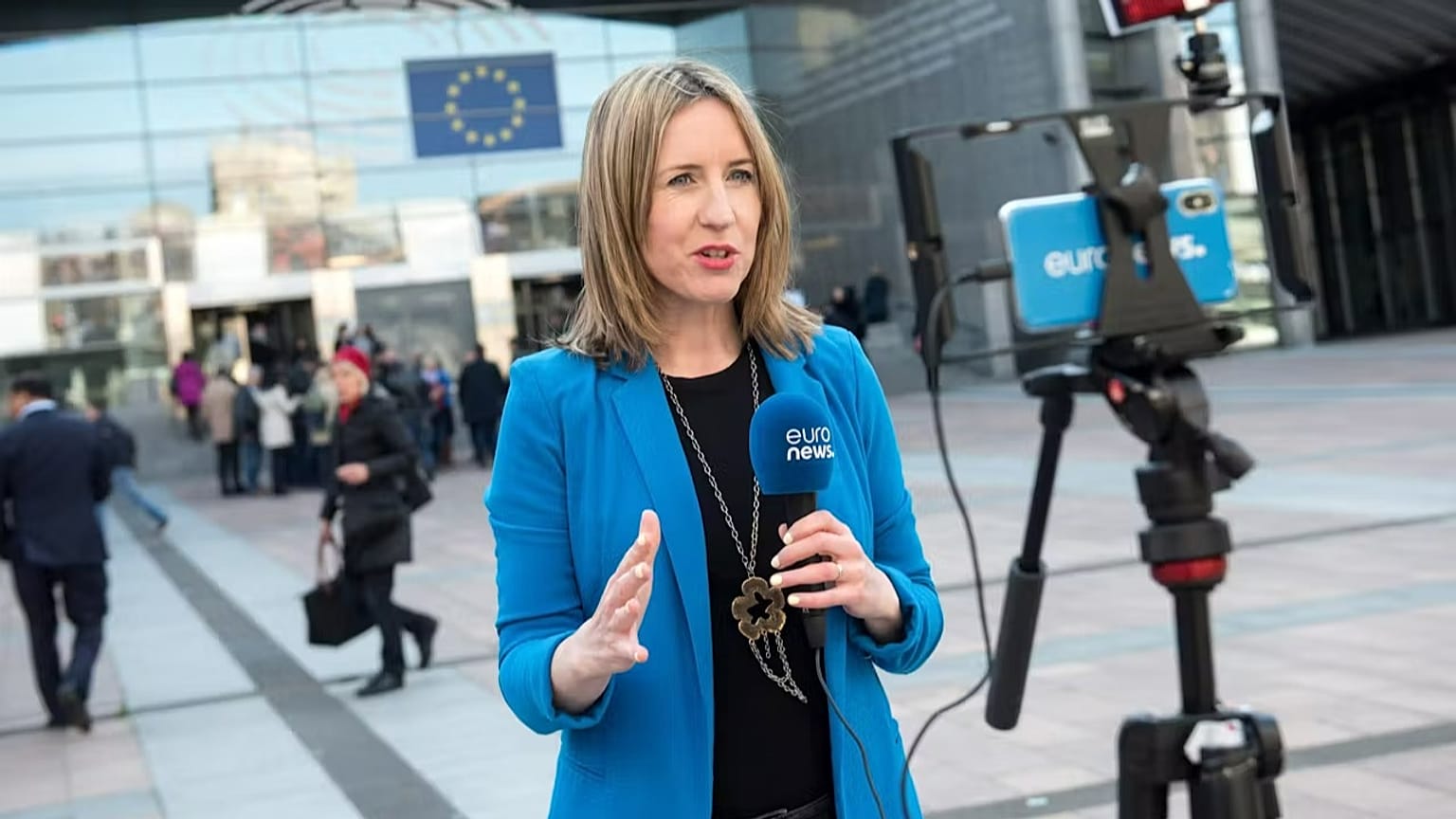 Meabh McMahon, corrispondente di Euronews a Bruxelles, in collegamento dal Parlamento Europeo