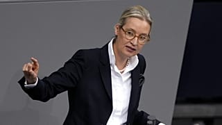 Alice Weidel, az AfD társelnöke a Bundestag egyik vitáján
