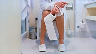 استفاده از کاغذ توالت