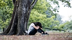آیا زمان واقعا مرهم همه دردها و آلام روحی و روانی است؟