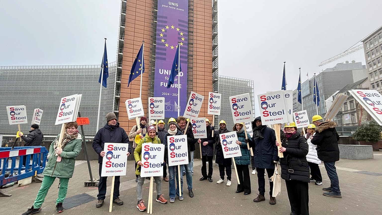 In den letzten Monaten waren mehr als 100.000 Arbeitsplätze gefährdet.
