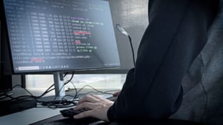 A lengyel kormány új programot jelentett be a nemzeti kiberbiztonság védelmére a májusi elnökválasztás előtt. 