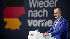 "Ismét előre" - hirdeti a CDU választási szlogenje Merz mögött