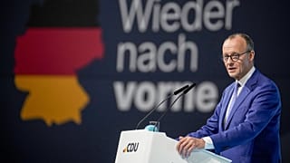 "Ismét előre" - hirdeti a CDU választási szlogenje Merz mögött