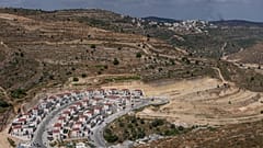 مشاريع إسكانية جديدة في مستوطنة "جفعات زئيف" الإسرائيلية في الضفة الغربية، 18 يونيو 2023