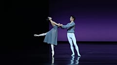 Lernen Sie die aufstrebenden Stars des Balletts in der Weltklasse-Akademie Astanas kennen