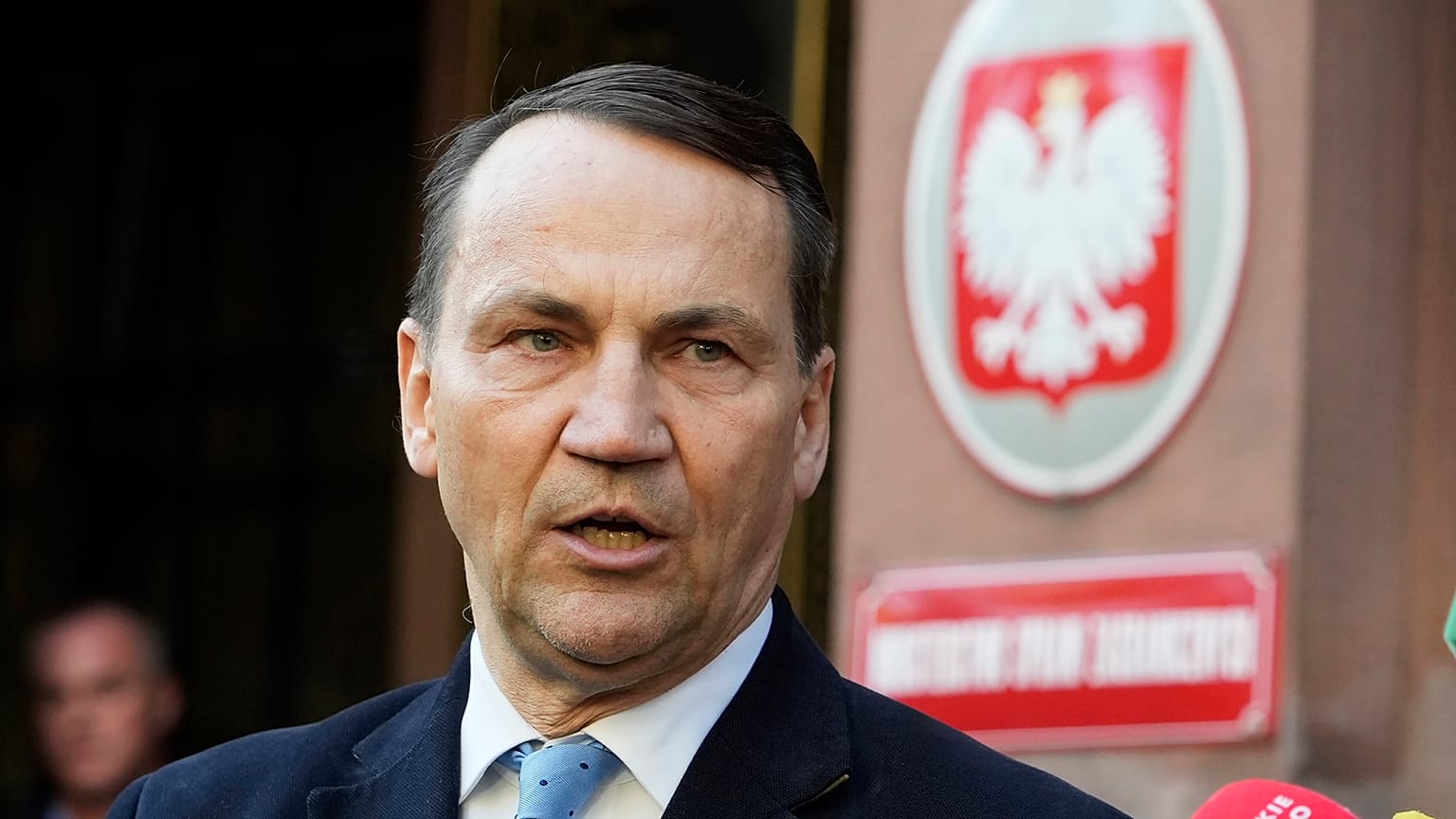 Radosław Sikorski ha propuesto la idea de un banco de rearme.