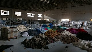 Una fábrica de ropa.