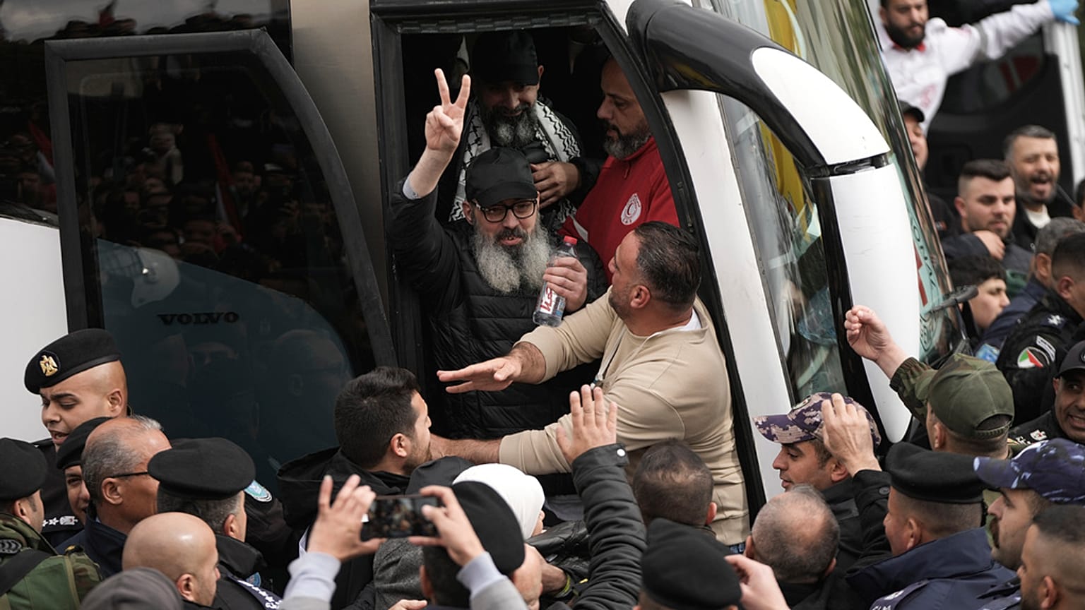 Palestinesi ritornano a Ramallah