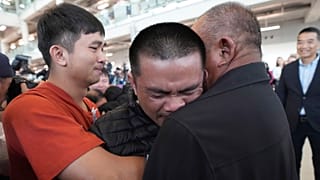 Több mint egy évet a Hamász fogságában töltöttek, most azonban hazatérhetnek a thai túszok