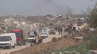 فلسطينيون يعودون إلى نتساريم لمعاينة آثار الدمار