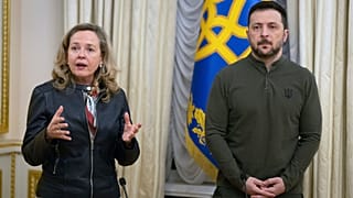 Avrupa Yatırım Bankası Başkanı Nadia Calvino ve Ukrayna Devlet Başkanı Volodymyr Zelenskyy 10 Şubat 2025, Pazartesi günü Ukrayna'nın başkenti Kiev'de düzenlenen brifinge katıldılar.