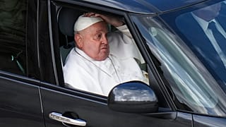 Le Pape François, Place Saint-Pierre au Vatican