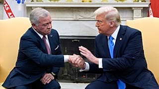 الرئيس الأمريكي دونالد ترامب يستقبل العاهل الأردني الملك عبد الله الثاني بالبيت الأبيض في واشنطن، الثلاثاء 11 فبراير 2025.
