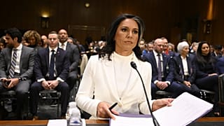 Tulsi Gabbard a szenátus Hírszerző Bizottságának ülésén