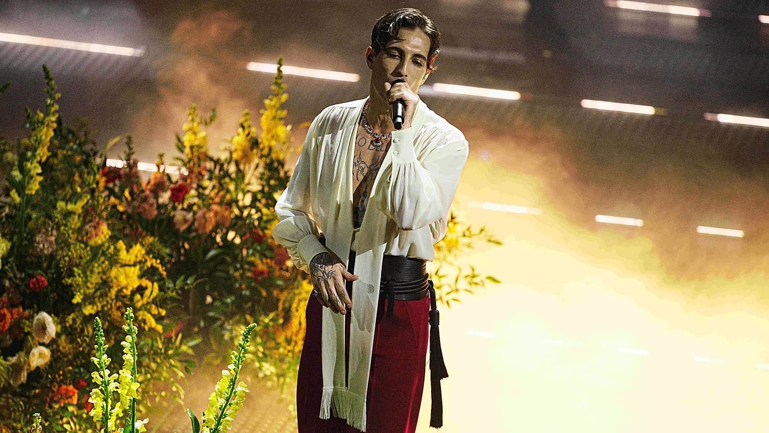 Damiano David ospite della seconda serata di Sanremo, 12 febbraio 2025