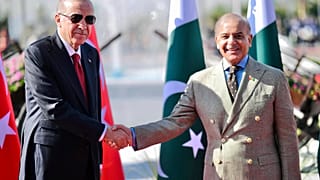 اردوغان برای تقویت روابط تجاری و اقتصادی به پاکستان سفر کرد