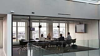 Reunión en una empresa