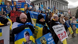 Митинг в поддержку украинских военнопленных в Киеве.