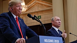 Imagen de archivo del presidente ruso, Vladímir Putin, y su homólogo estadounidense, Donald Trump, en una conferencia de prensa conjunta.