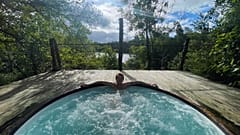 Liam Gulliver en el jacuzzi de Finn Lough