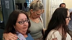 Τα μέλη της οικογένειας μιας Ιρλανδής γυναίκας που βιάστηκε και δολοφονήθηκε στην Γκόα το 2017 αντιδρούν αφού δικαστήριο έκρινε ένοχο έναν άνδρα για την υπόθεση.