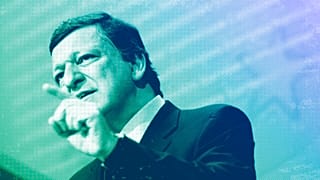 DOSYA: Jose Manuel Barroso, Brüksel'deki AB merkezinde bir basın toplantısı sırasında konuşurken el kol hareketleri yapıyor, Ekim 2008