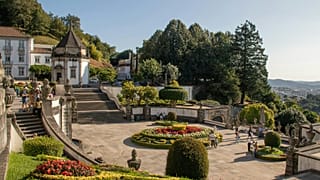 La città artistica portoghese che dà filo da torcere a Porto