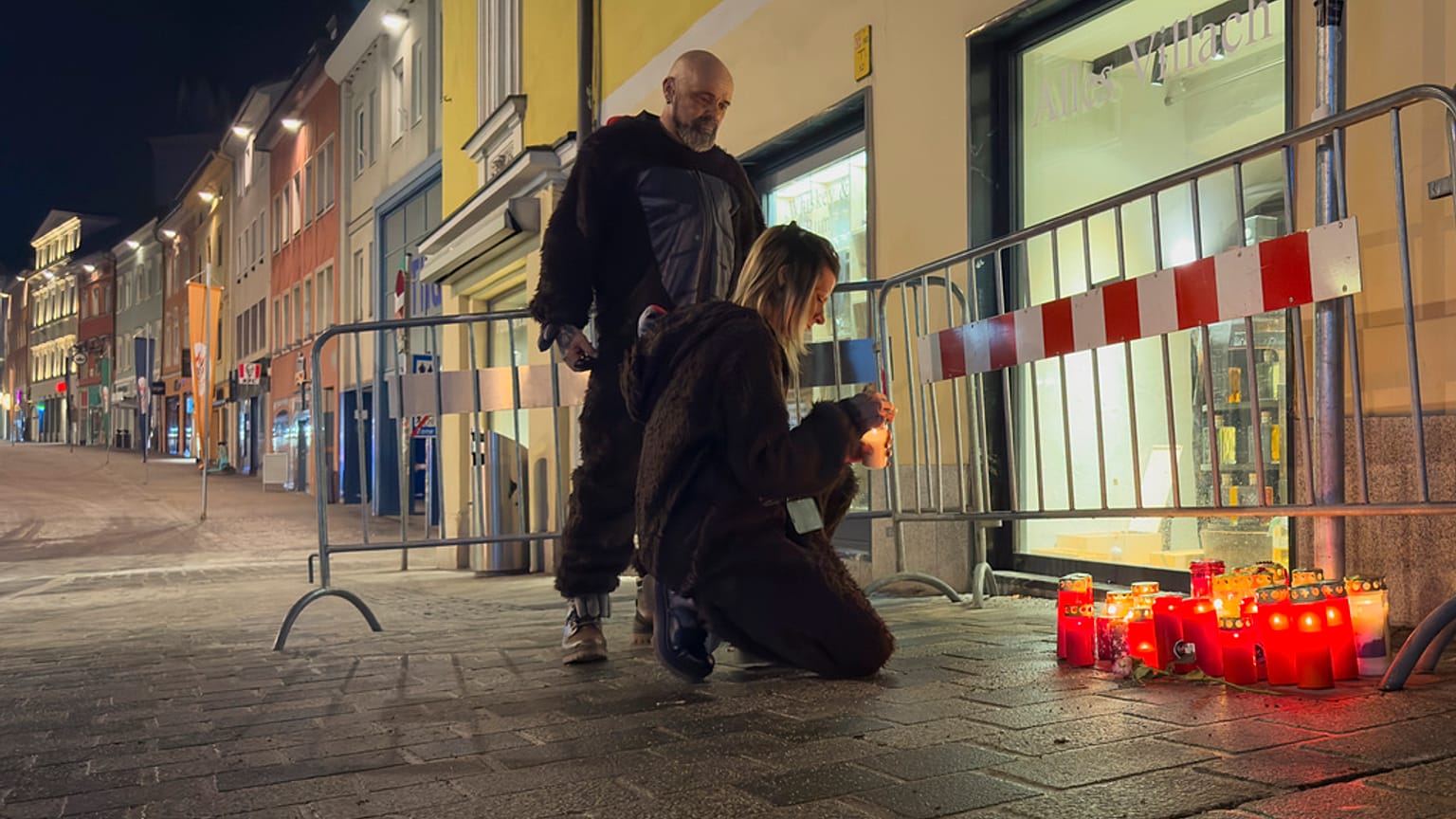 Emlékhely a késelés helyszínén