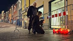 Emlékhely a késelés helyszínén