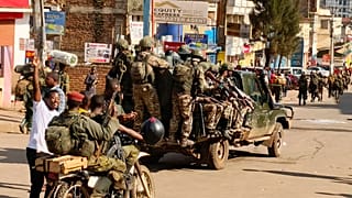 Los rebeldes del M23 ingresan al centro de la segunda ciudad más grande del este del Congo, Bukavu, y toman el control de la oficina administrativa de la provincia de Kivu del