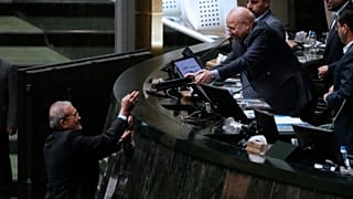  تقدیم لایحه بودجه ۱۴۰۴ به رئیس مجلس شورای اسلامی توسط مسعود پزشکیان