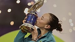 A WTA 1000-es totnát Amanda Anisimova nyerte Dohában 2025.02.16-án.   