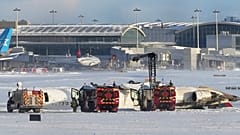 ABD'nin Minnesota eyaletinin Minneapolis kentinden havalanan bir Delta Air Lines uçağı Toronto Havalimanı'na iniş sırasında ters döndü. 