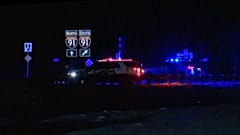 Videodan alınan bu fotoğraf, Interstate 91'de bir ABD Sınır Devriyesi ajanının karıştığı bir silahlı saldırının ardından polis araçları yolu kapattı, 20 Ocak 2025.