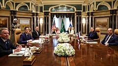 Conversaciones de paz entre Rusia y Estados Unidos. 