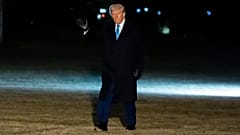 Президент США прибыл на южную лужайку Белого дома, Вашингтон, 19 февраля 2025 г.