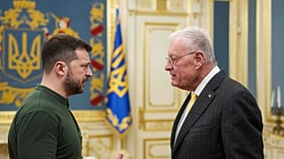 Wysłannik USA do Ukrainy Keith Kellogg spotkał się w Kijowie z szefem Kancelarii Prezydenta Ukrainy Andrijem Jermakiem, 19 lutego 2025 r.