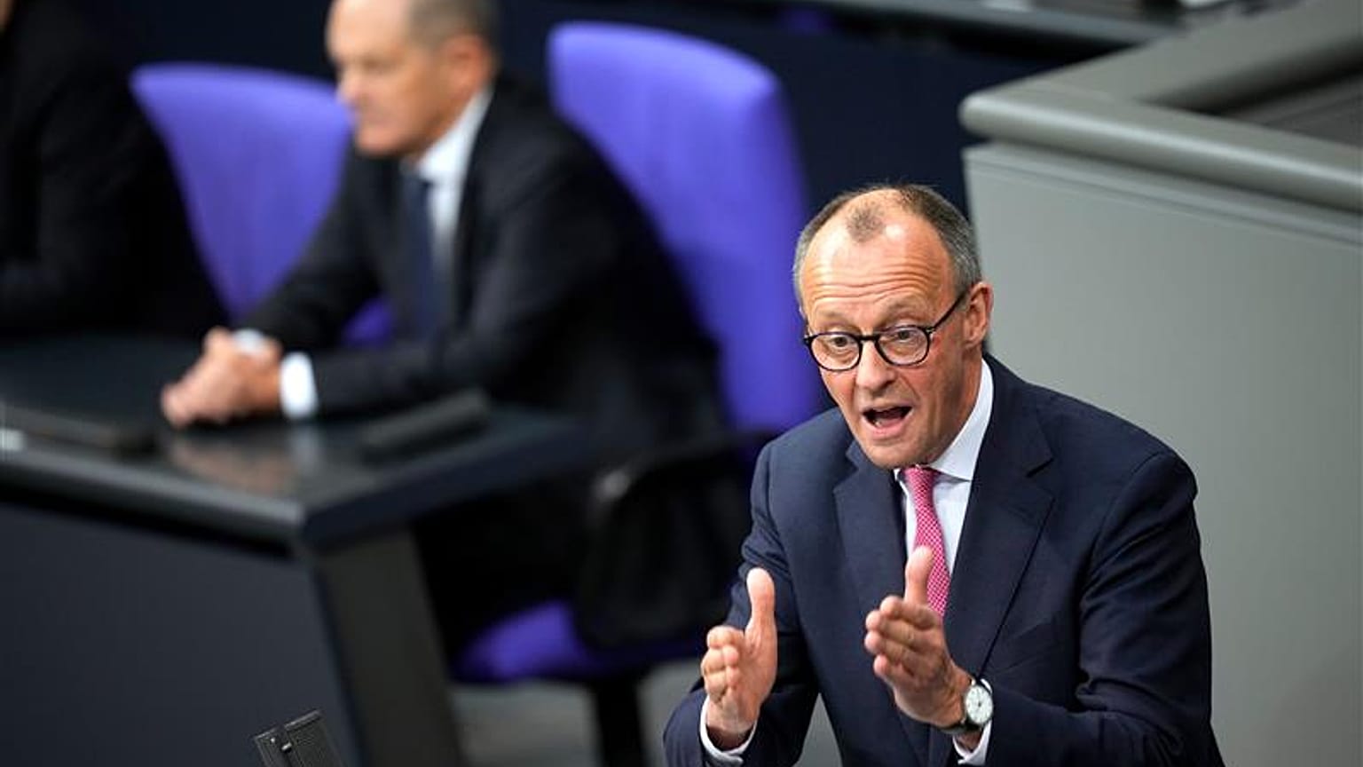 Dernier débat télévisé avant les élections fédérales de dimanche pour le titre de chancelier en Allemagne.