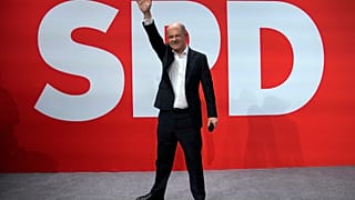 Il cancelliere tedesco uscente e leader dei socialdemocratici Olaf Scholz