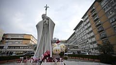 A római Agostino Gemelli Kórház, ahol a pápát ápolják